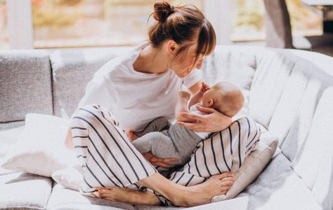 Píldora: Primeros cuidados del bebé y la mamá